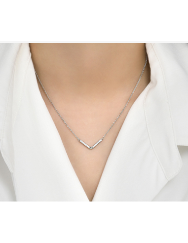 Halskæde med magnetisk vedhæng og Cz sten