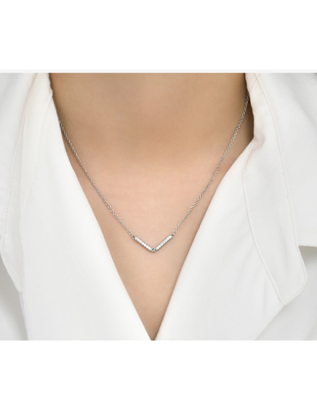 Halskæde med magnetisk vedhæng og Cz sten